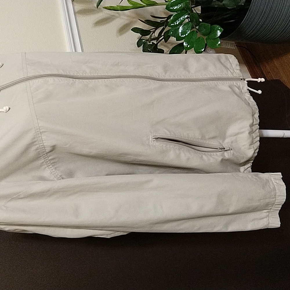 Vintage C&A Windbreaker - Picture 3 of 10